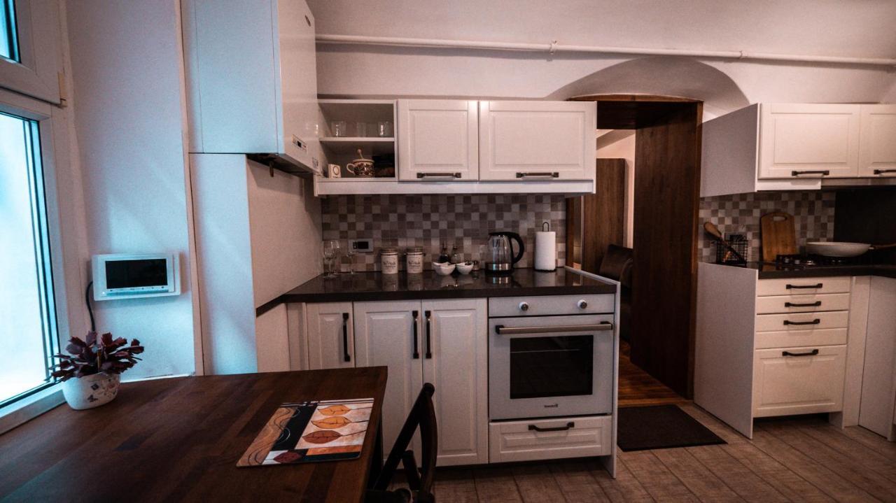 La Garcon Apartment Brasov Luaran gambar